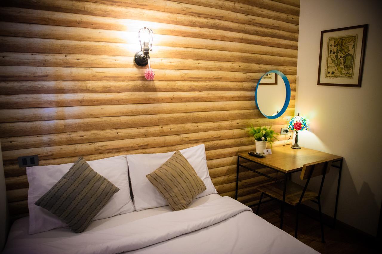 Tawan Bed Club Hostel Csiangmaj Kültér fotó